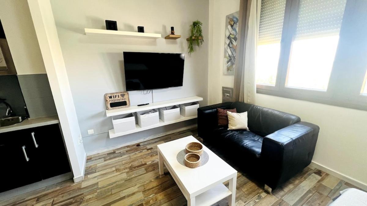 Loft Con Parking Gratis Frente Palacio Congresos Apartamento Sevilla